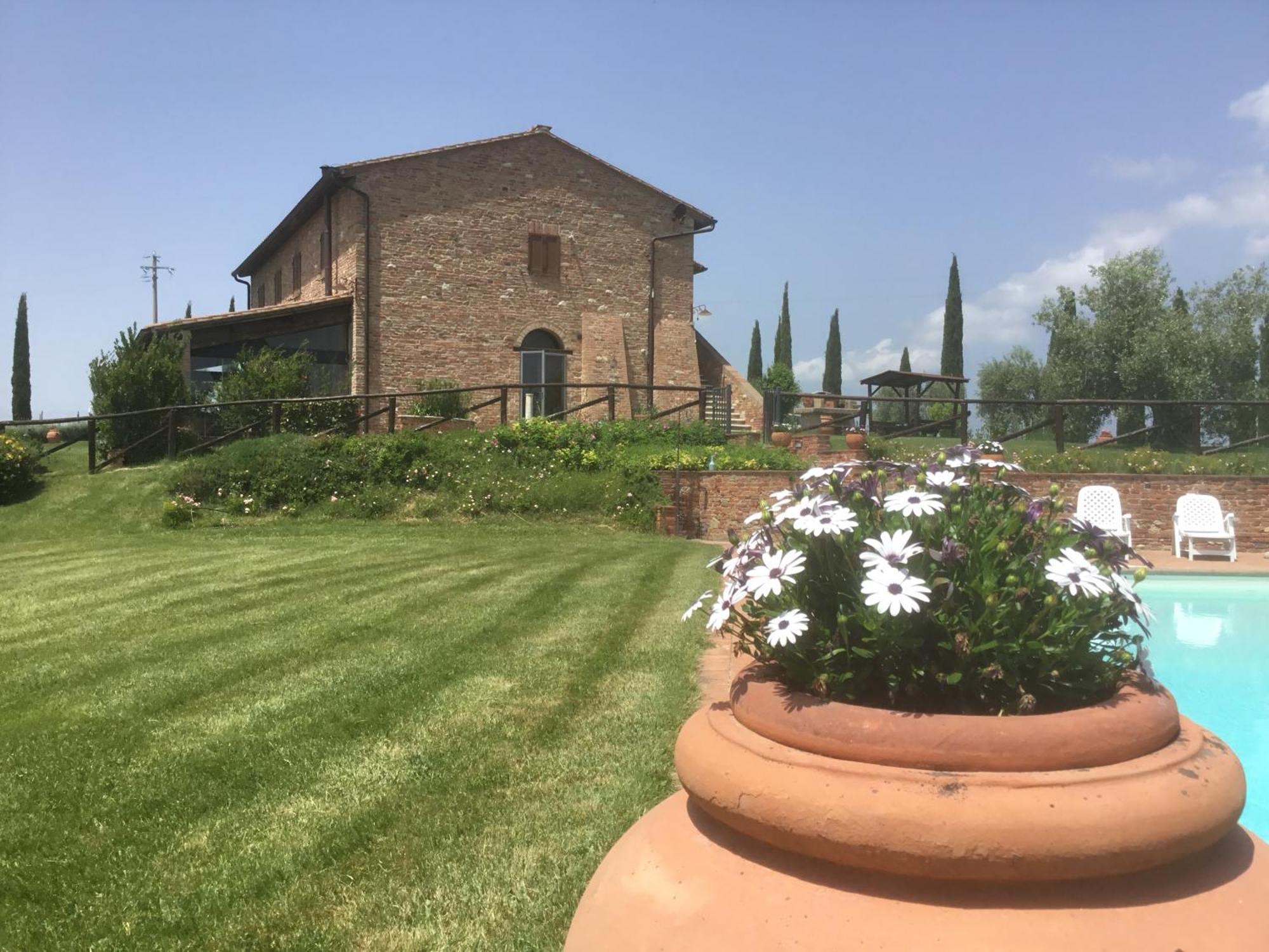 Podere Fornaci Ашано Екстериор снимка