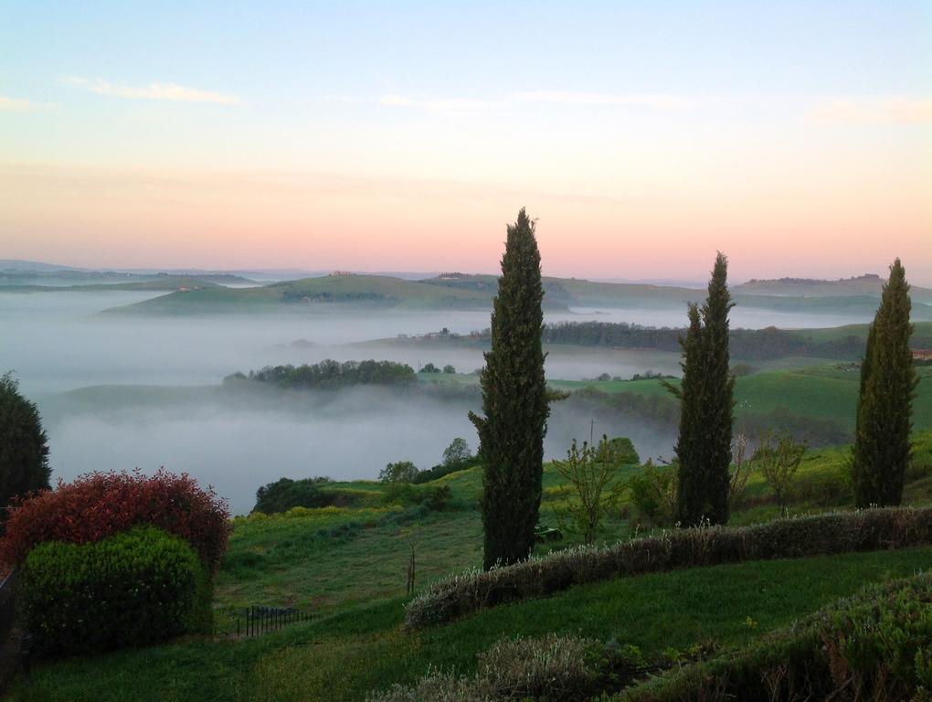 Podere Fornaci Ашано Екстериор снимка